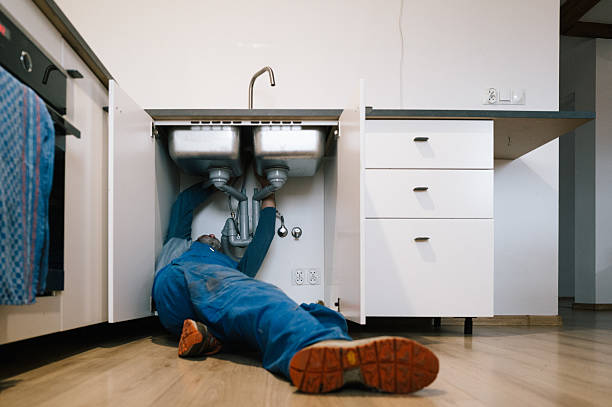 Professional Emergency Plumber technician working in Lake Hiawatha, NJ